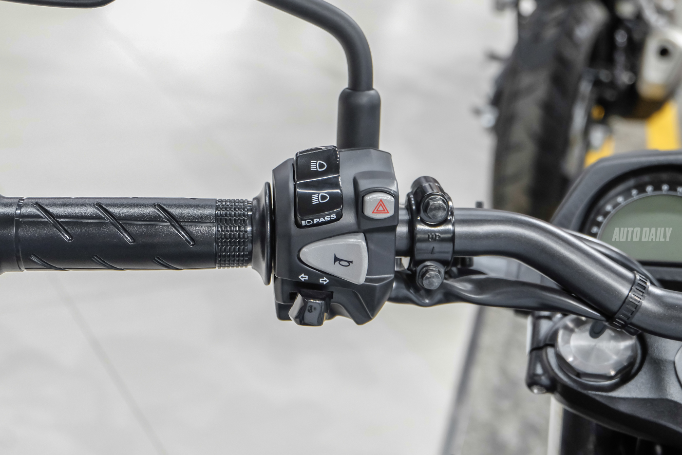 Ảnh chi tiết Honda CB650F giá 225,9 triệu đồng honda-cb650f-22.jpg