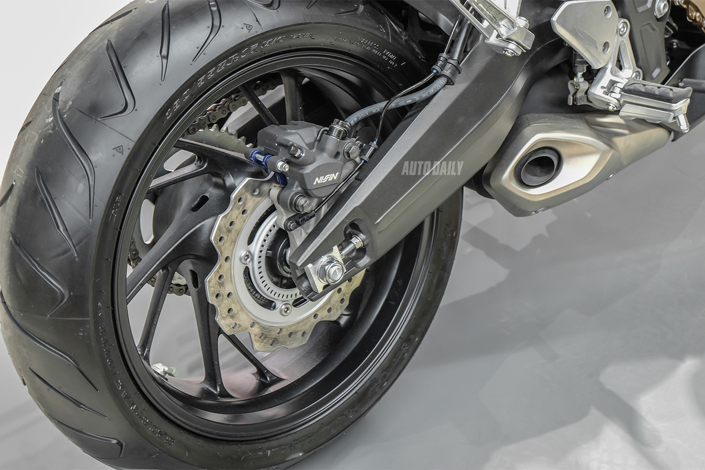 Ảnh chi tiết Honda CBR650F giá 233,9 triệu đồng honda-cbr650f-1.jpg