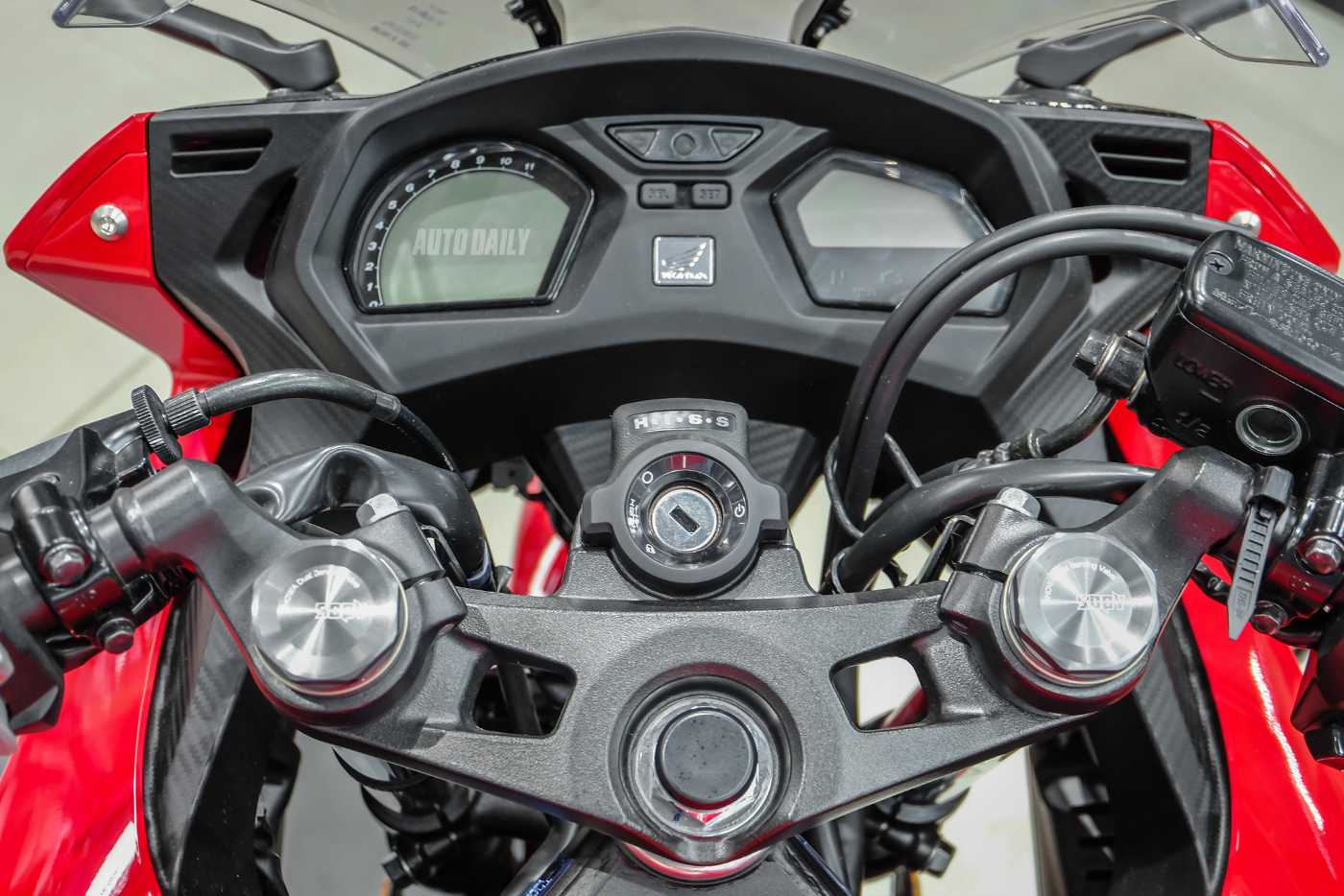 Ảnh chi tiết Honda CBR650F giá 233,9 triệu đồng honda-cbr650f-3.jpg