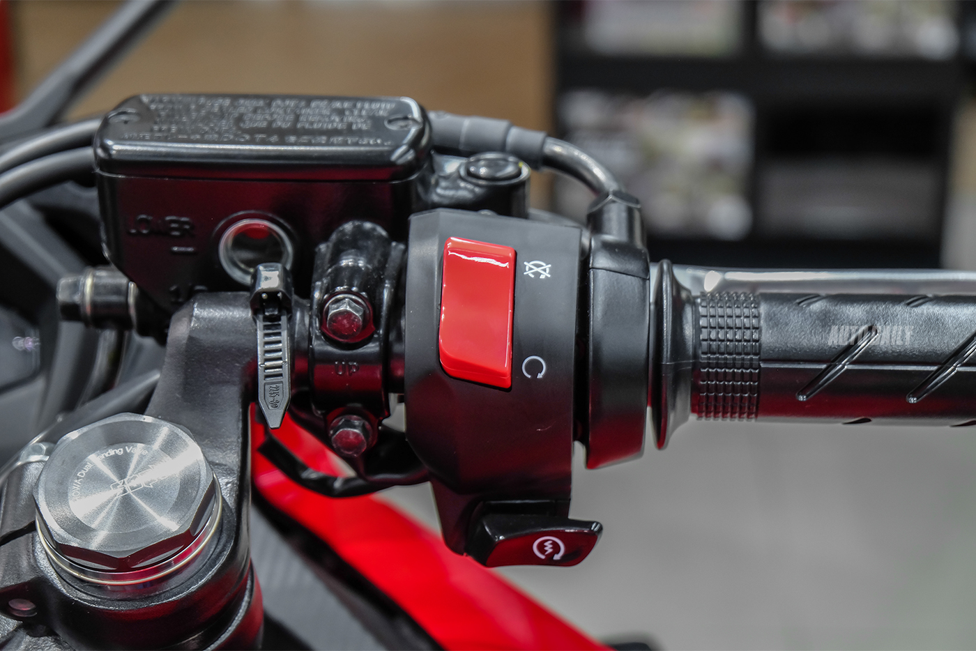 Ảnh chi tiết Honda CBR650F giá 233,9 triệu đồng honda-cbr650f-5.jpg