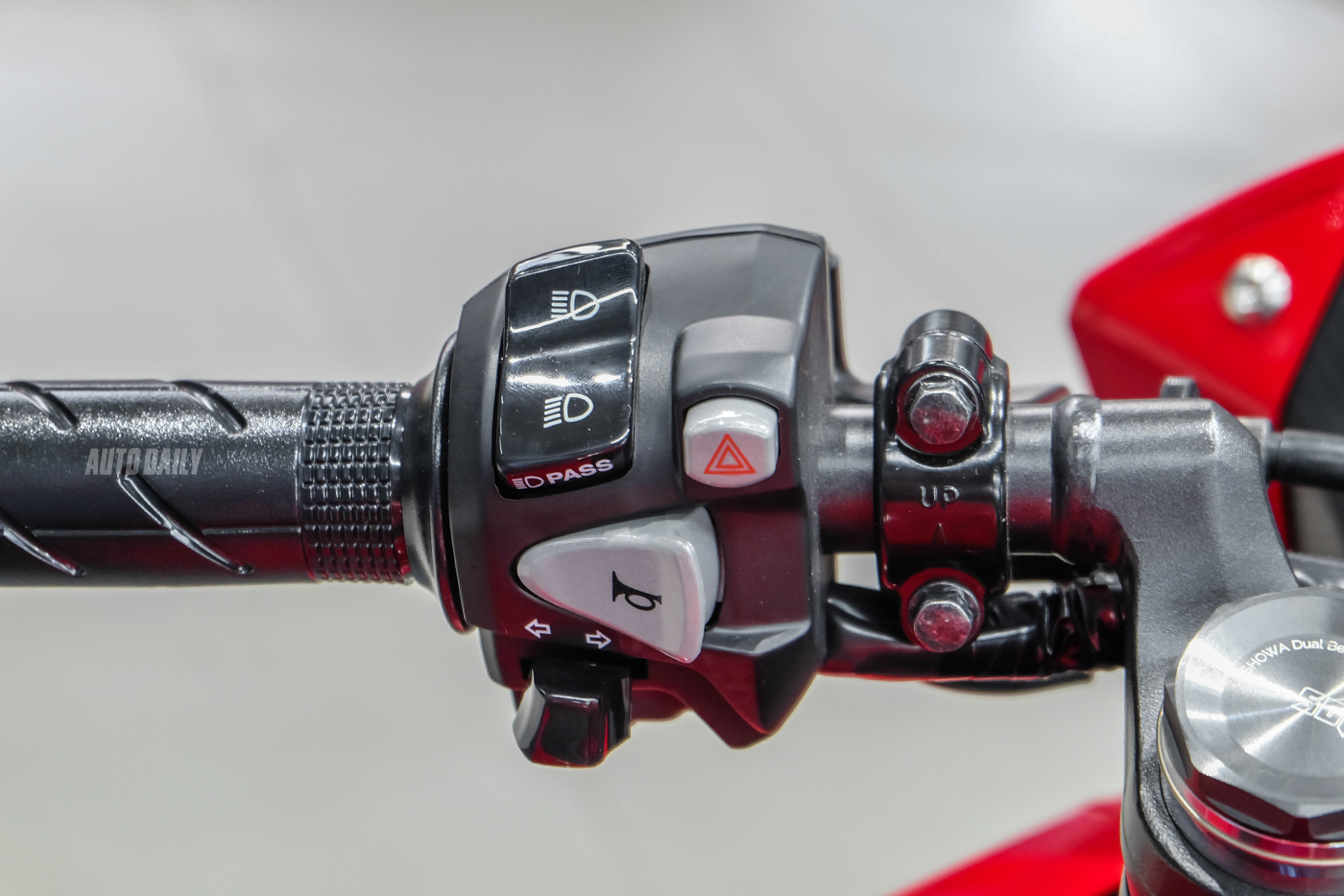 Ảnh chi tiết Honda CBR650F giá 233,9 triệu đồng honda-cbr650f-6.jpg