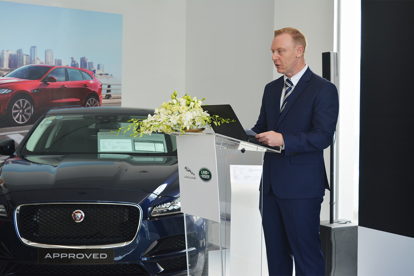 jaguar-land-rover-vietnam-7.jpg