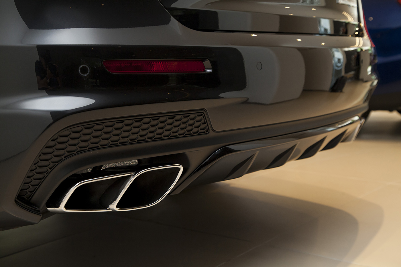 Ảnh chi tiết Maserati Quattroporte GTS Nerissimo maserati-quattroporte-gts-nerissimo-22.jpg