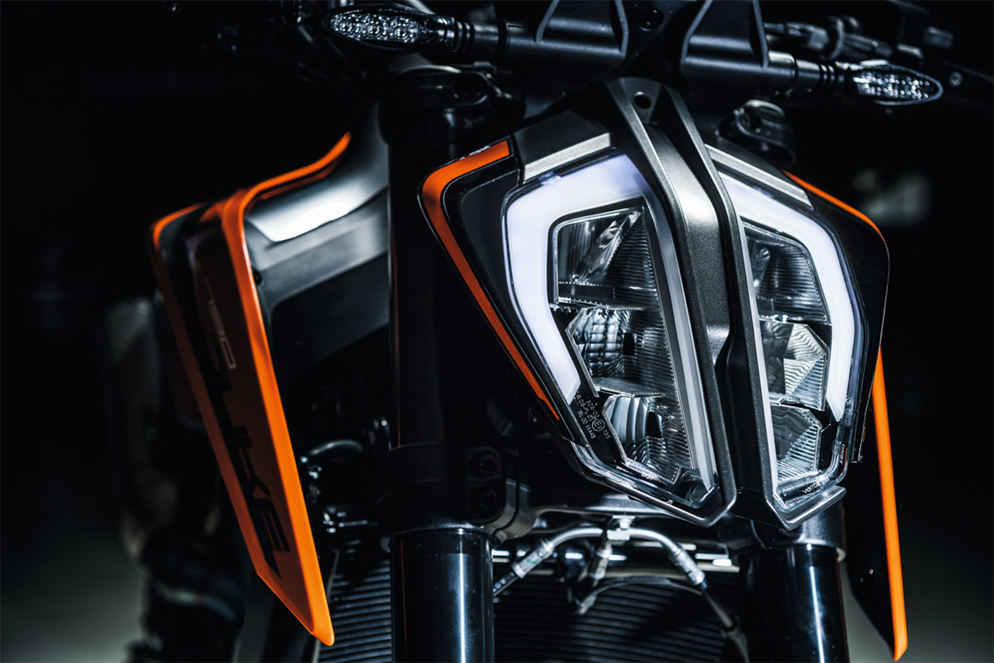 2018-ktm-duke-790-2018-19.jpg