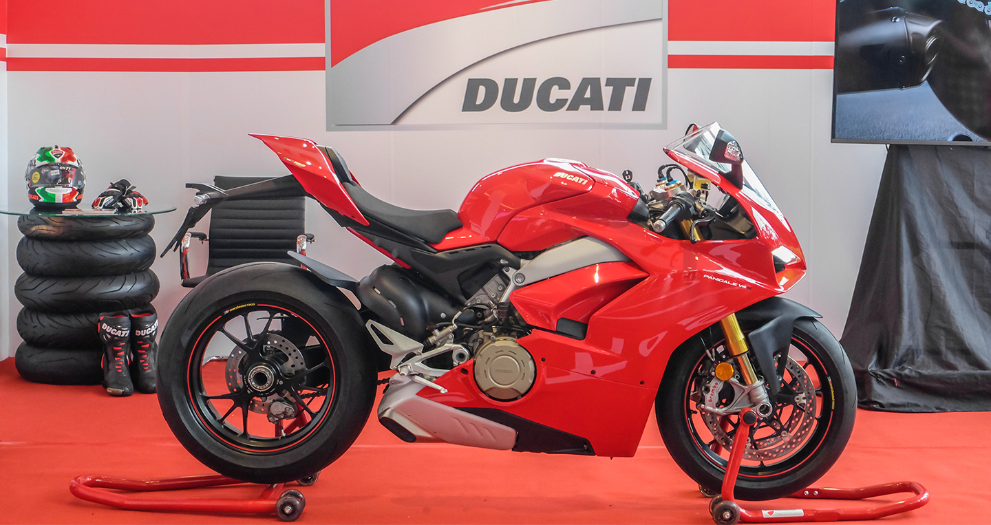 "Siêu phẩm" Ducati Panigale V4S giá 936 triệu chào thị trường Sài Gòn