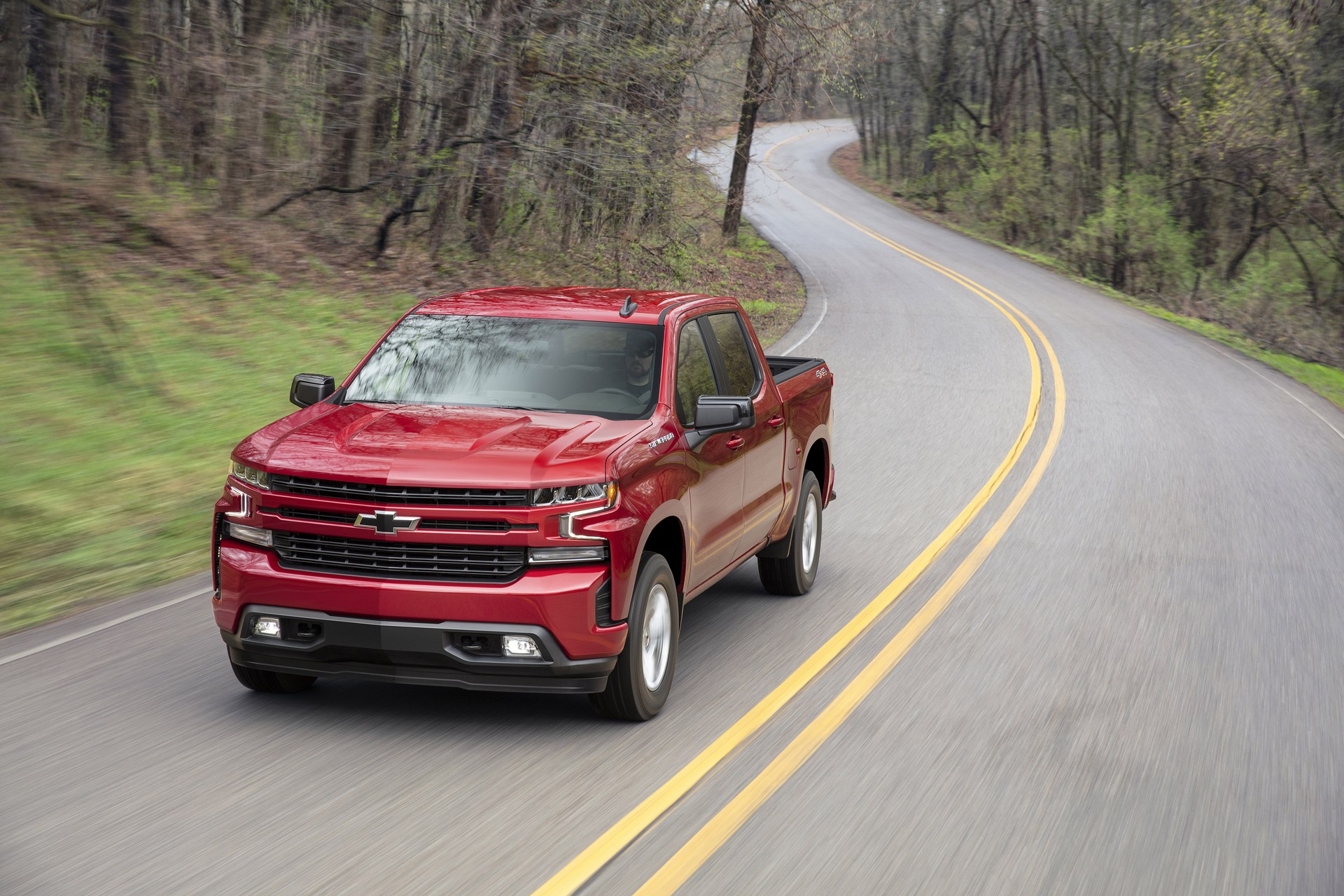 f2863aef-2019-chevrolet-silverado-rst-023.jpg