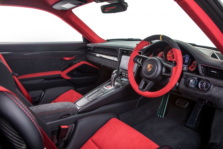 porsche-911-gt2rs-2018-launch-int-1-850x567.jpg