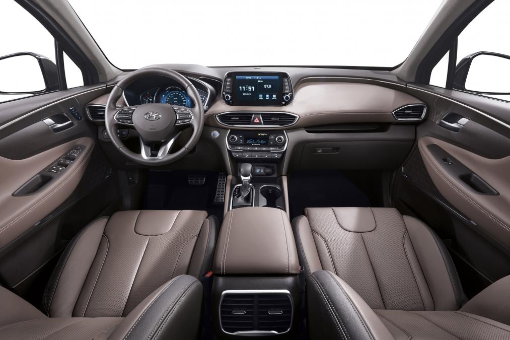 new-generation-hyundai-santa-fe-interior-2.jpg