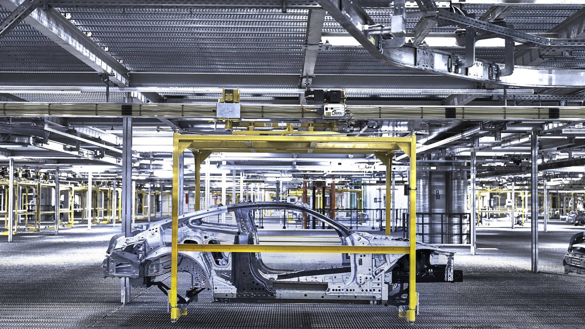 2019-bmw-8-series-coupe-enter-production-5.jpg