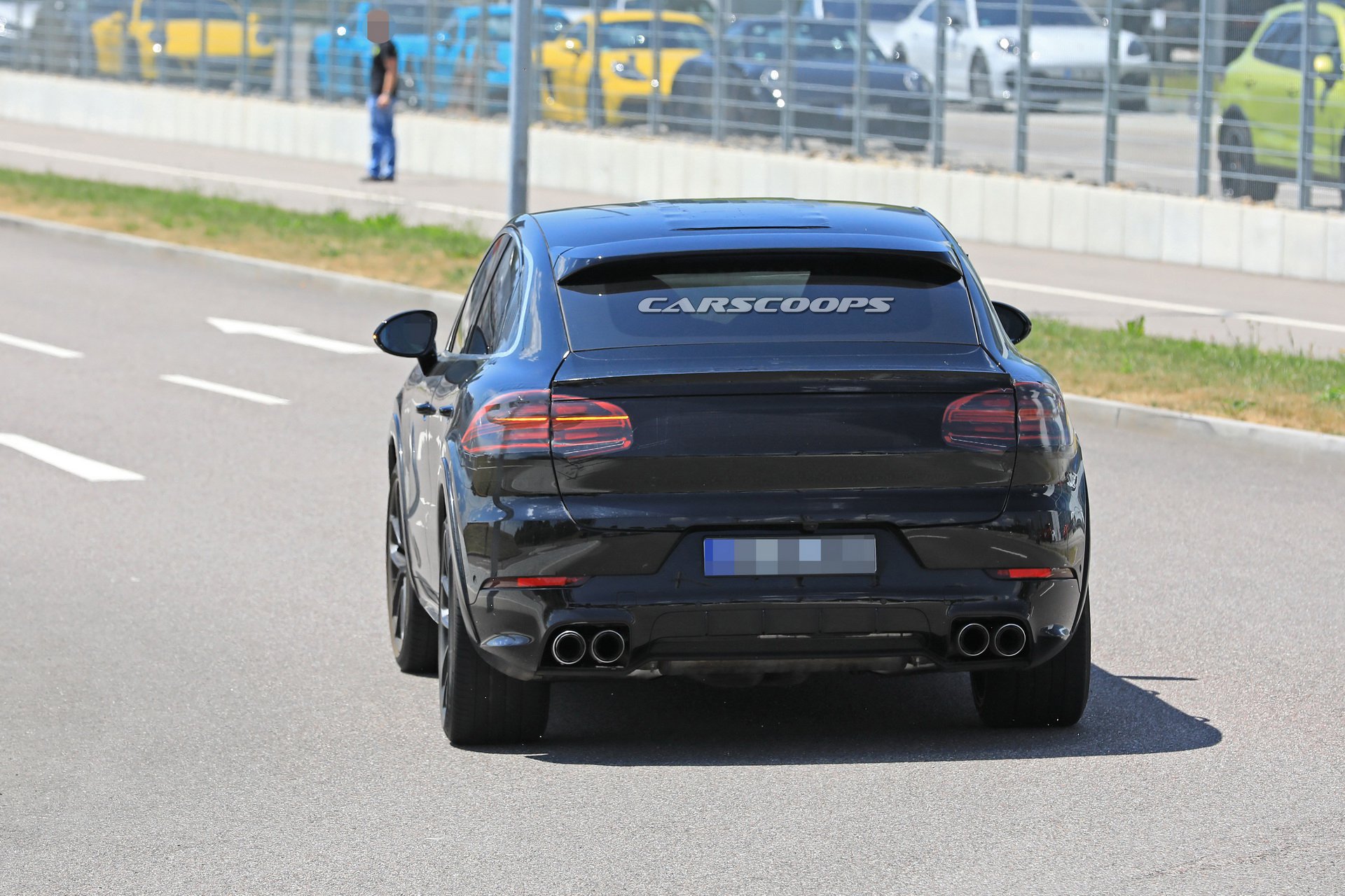 0b6a12be-porsche-cayenne-coupe-first-spy-19.jpg