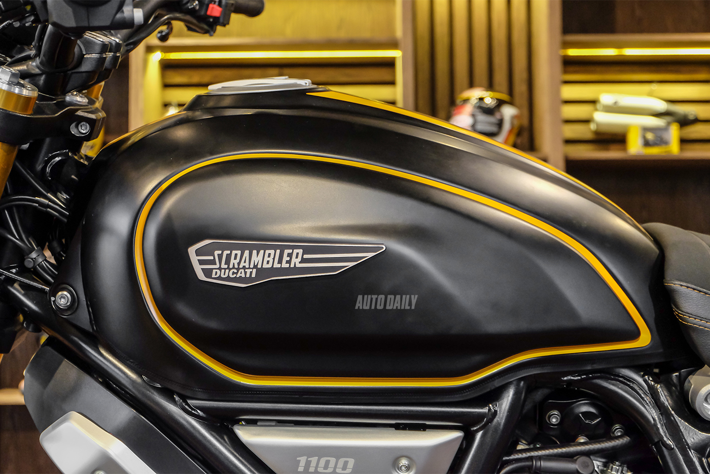 Xem thêm ảnh Ducati Scrambler 1100 Sport hoàn toàn mới ducati-scrambler-1100-sport-13.jpg