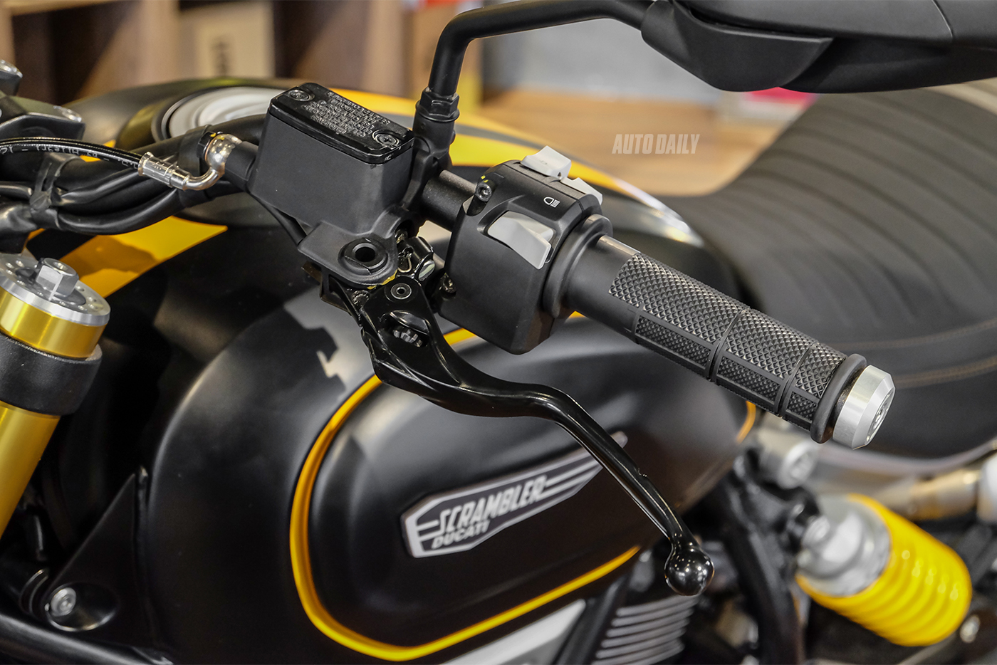 Xem thêm ảnh Ducati Scrambler 1100 Sport hoàn toàn mới ducati-scrambler-1100-sport-24.jpg