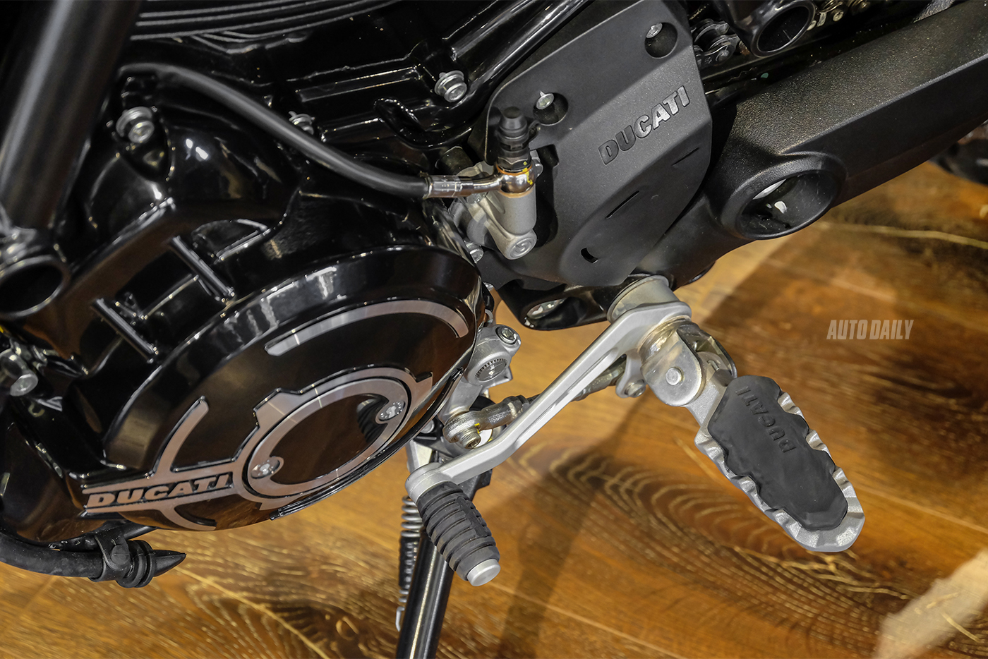 Xem thêm ảnh Ducati Scrambler 1100 Sport hoàn toàn mới ducati-scrambler-1100-sport-26.jpg