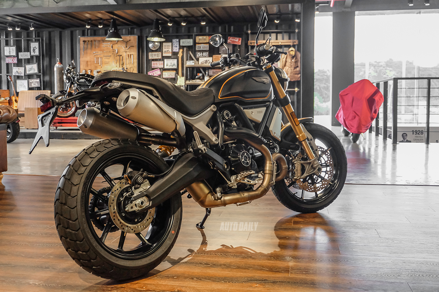 Xem thêm ảnh Ducati Scrambler 1100 Sport hoàn toàn mới ducati-scrambler-1100-sport-8.jpg