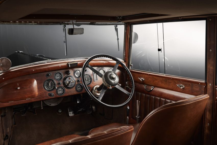 bentley-8-litre-interior-12-850x569.jpg