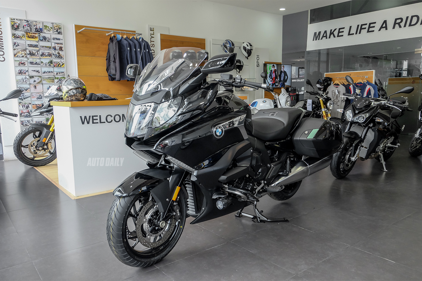 bmw-k1600b-2018-13.jpg