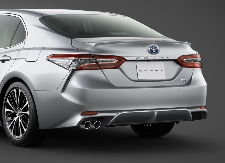 toyota-camry-sports-10-850x616.jpg