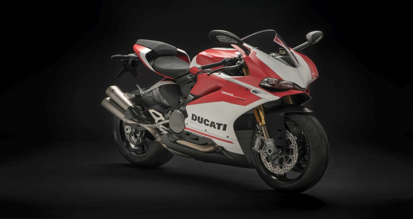 Ducati 959 Panigale Corse 2018 giá từ 22.000 USD