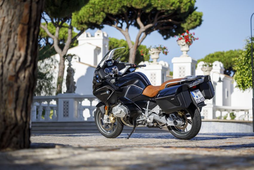 2019-bmw-motorrad-r-1200-rt-002.jpg