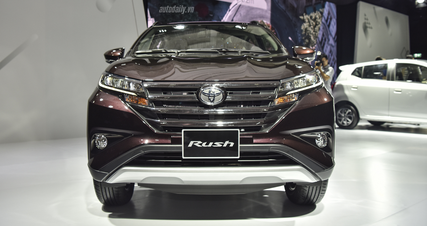 Mua Toyota Rush 2018, phải kèm gói phụ kiện 100 triệu?