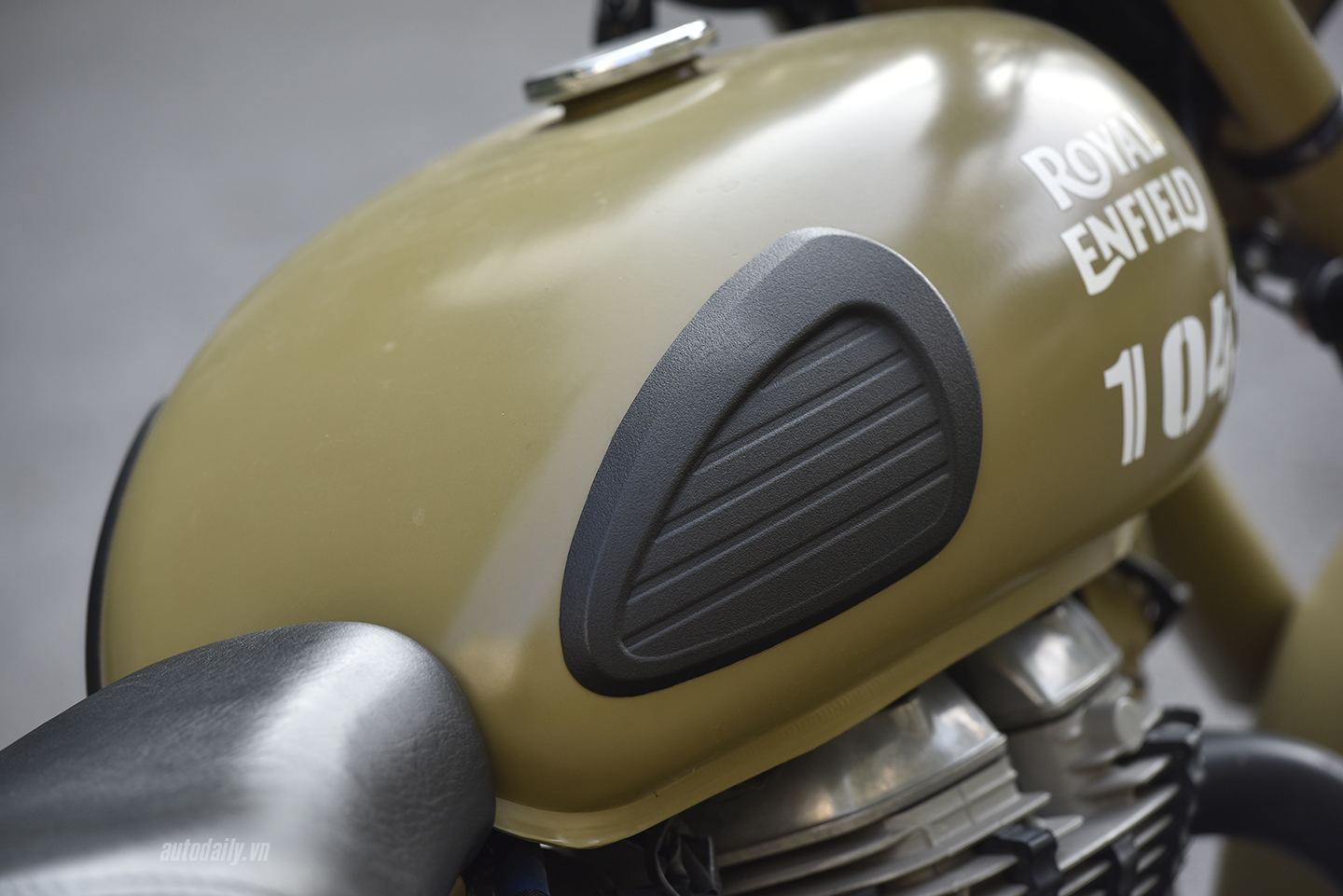 royal-enfield-dsc8004-copy.jpg