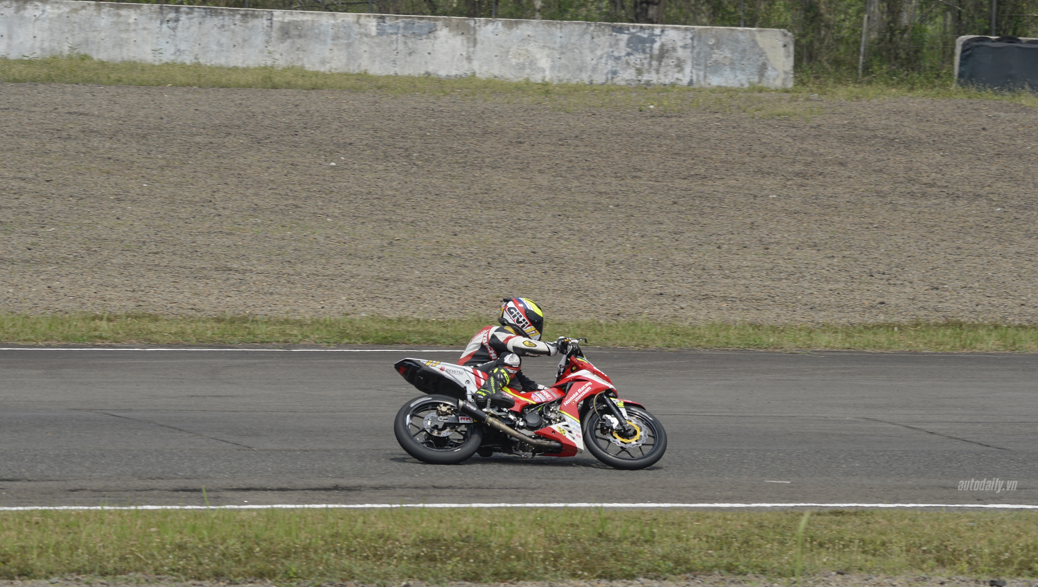 honda-racing-vn-dsc8139-copy.jpg