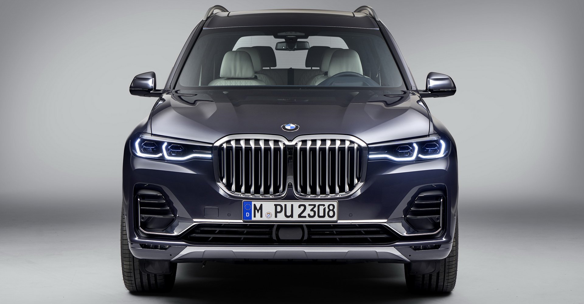 so-sanh-bmw-x7-vs-mercedes-gls-7.jpg