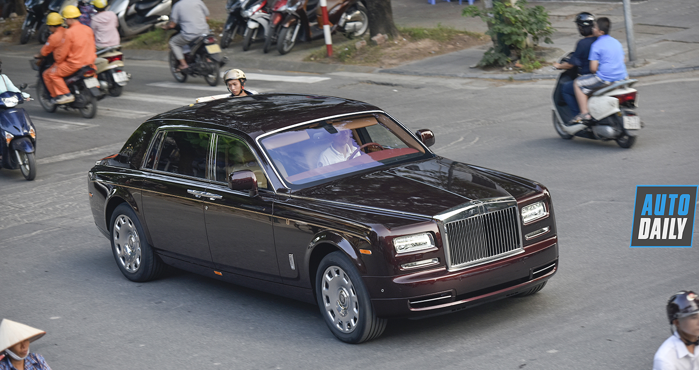 Rolls-Royce Phantom Hoà Bình Vinh Quang hơn 80 tỷ tái xuất tại HN