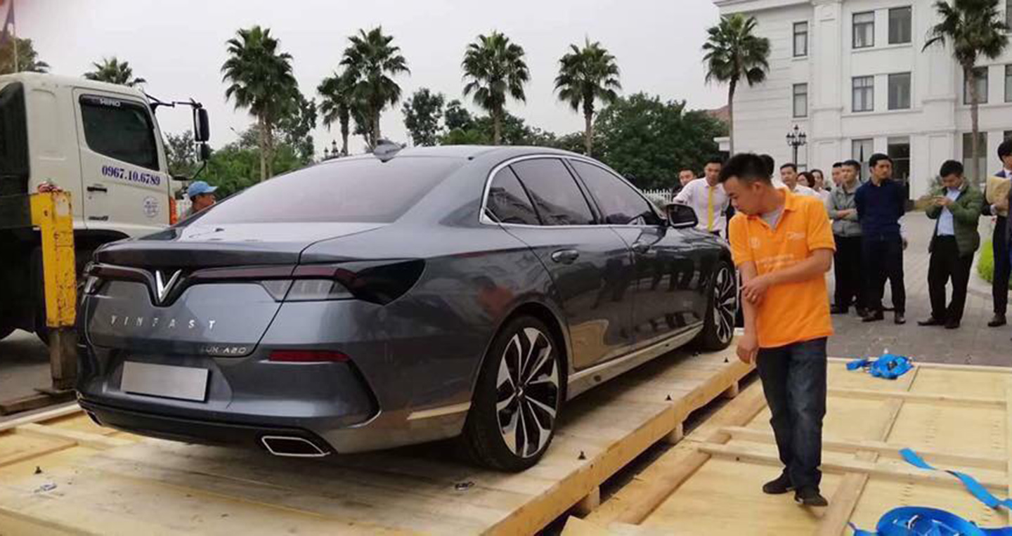 Xe sedan của VinFast Lux A2.0 về Việt Nam, chuẩn bị ra mắt