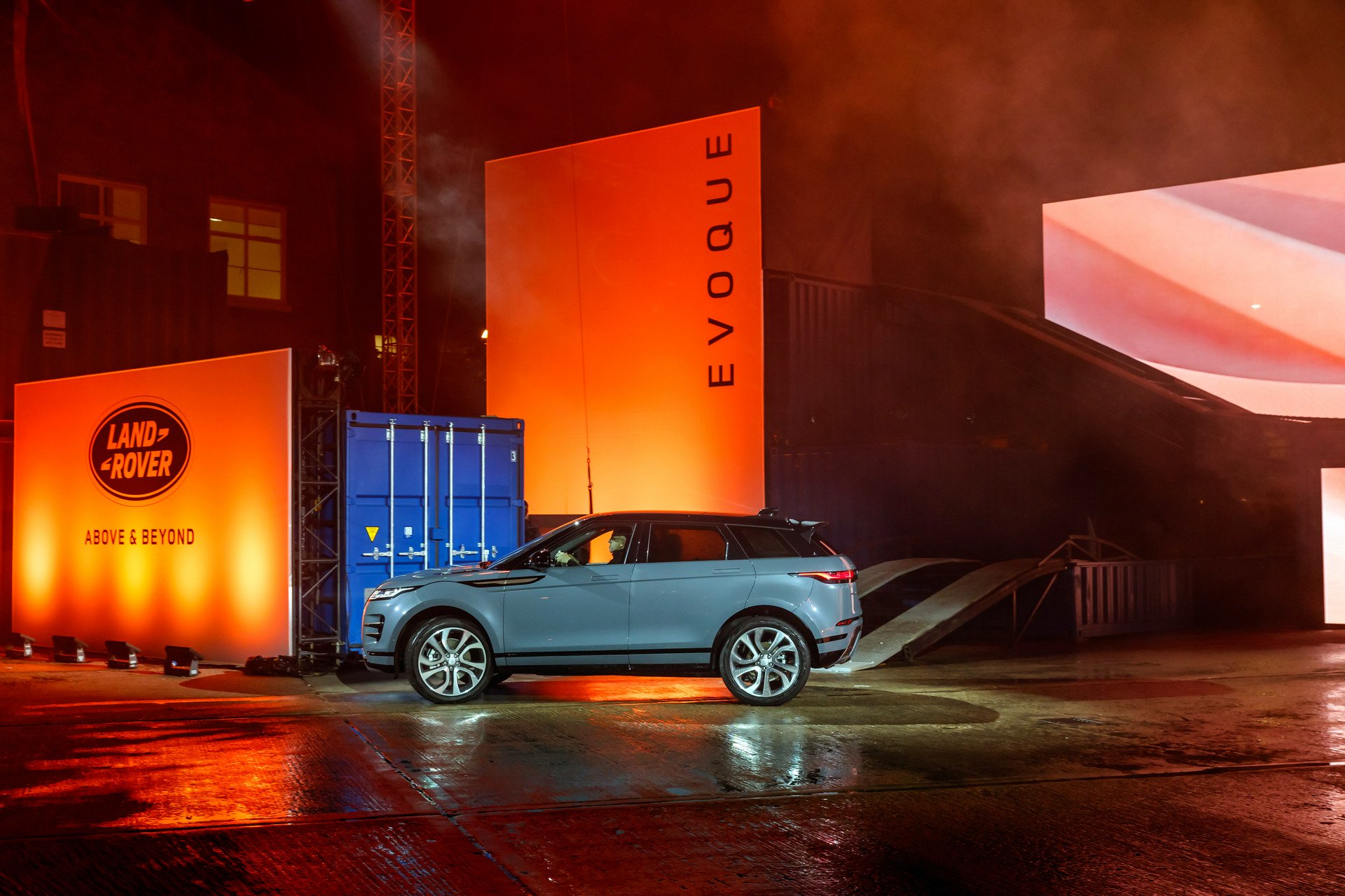 2020-range-rover-evoque-4.jpg