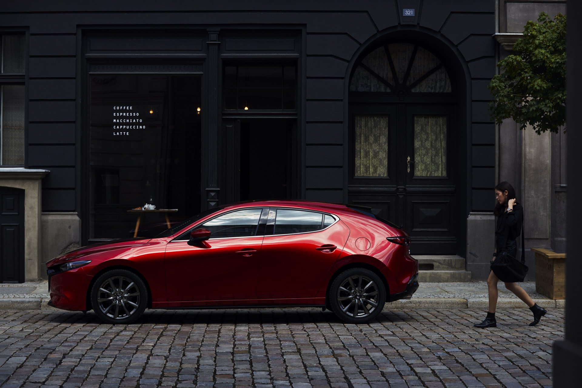 2019-mazda-3-sedan-hatch-3.jpg