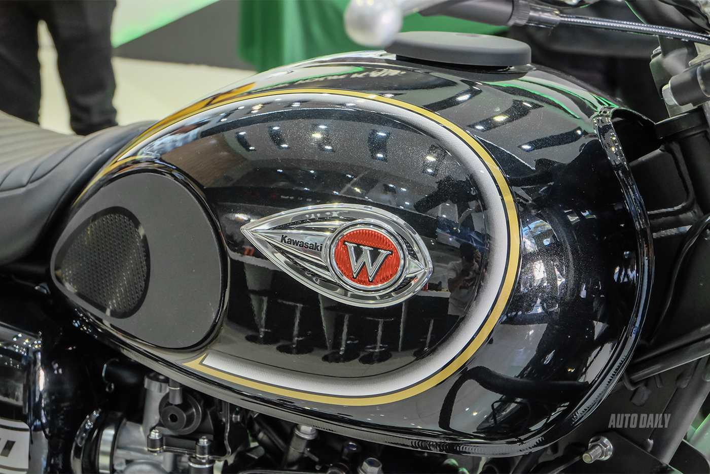 kawasaki-w175-11.jpg