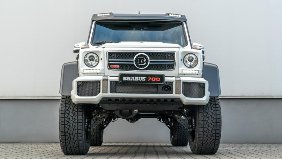 brabus-700-4x4-squared-1-1.jpg