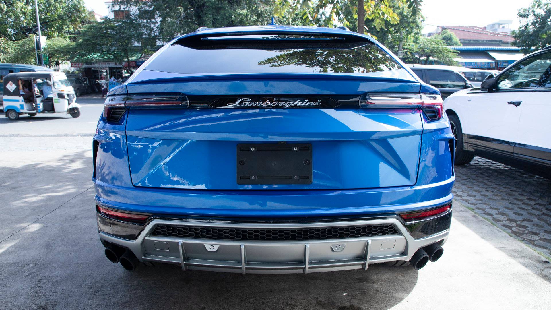 lamborghini-urus-48390474-1956799641294973-8294682506960044032-o.jpg