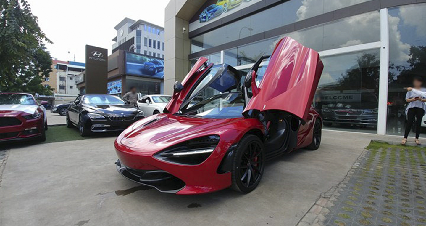 mclaren-720s-1.jpg