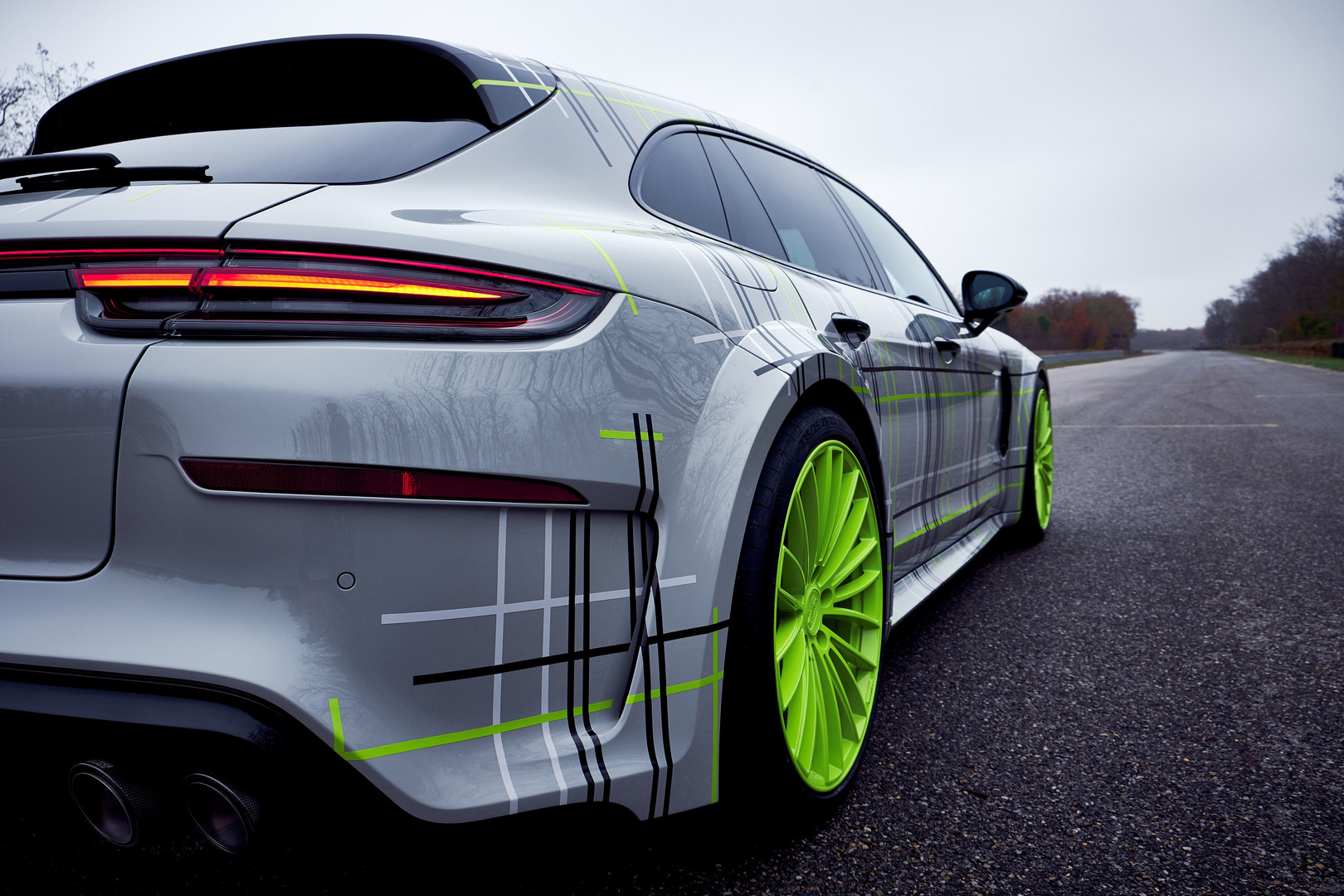 panamera-turbo-s-e-hybrid-techart-12.jpg