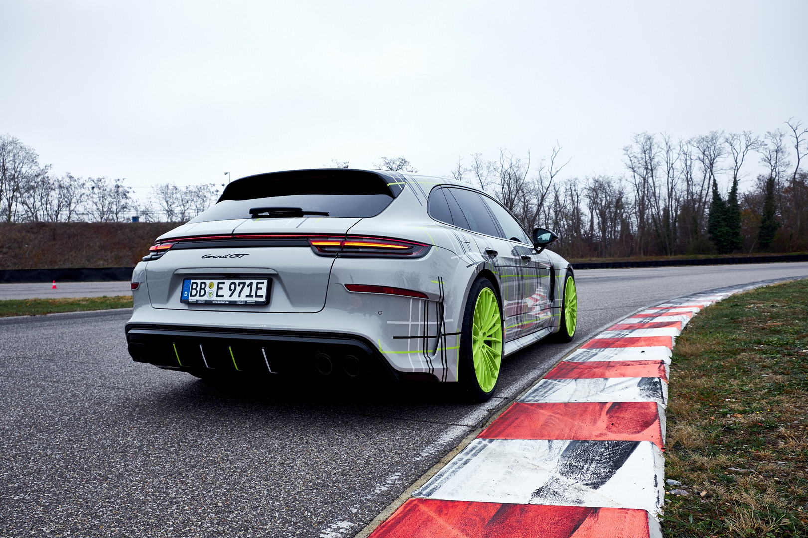 panamera-turbo-s-e-hybrid-techart-4.jpg