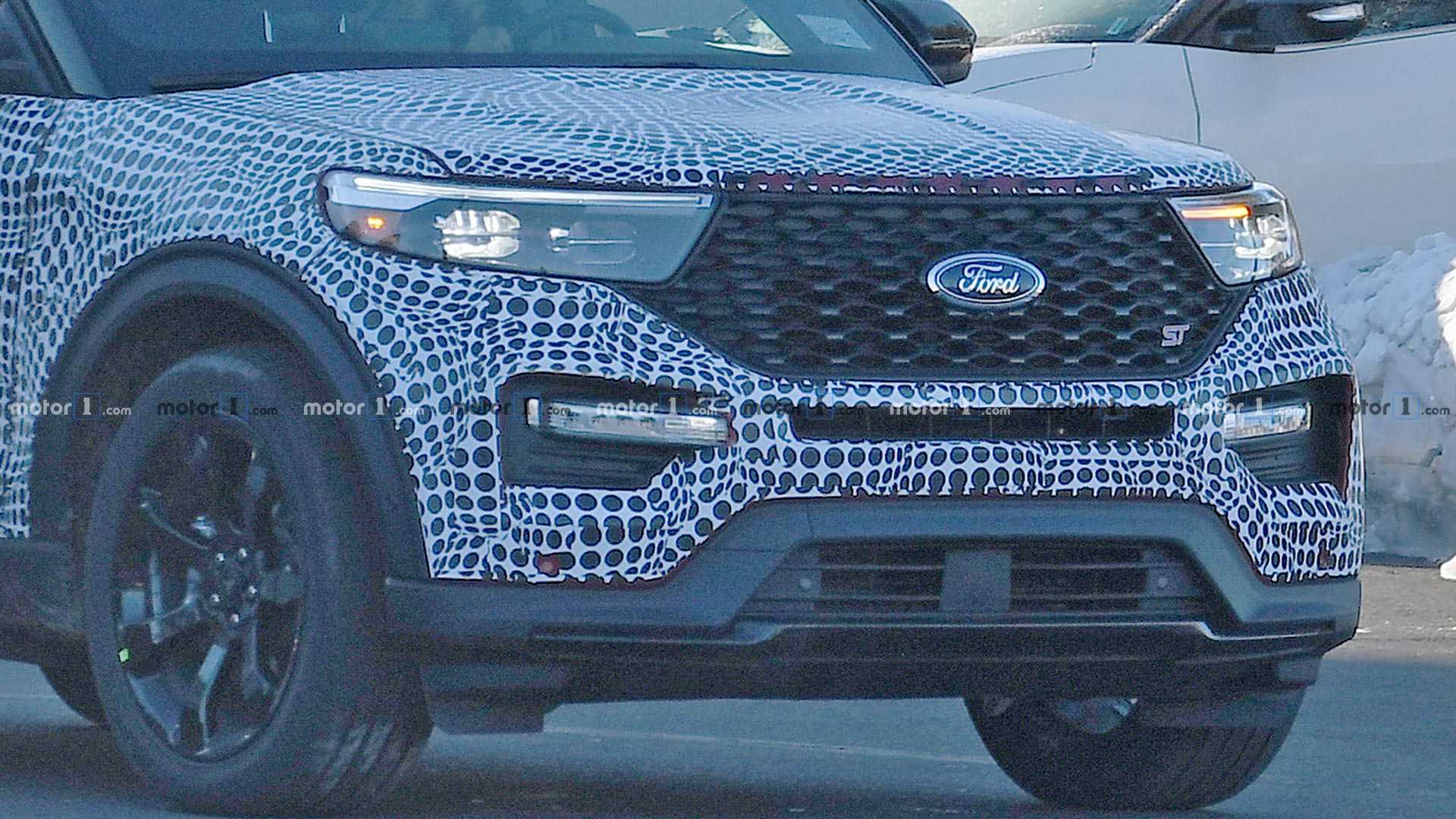 ford-explorer-2020-ra-mat-6.jpg