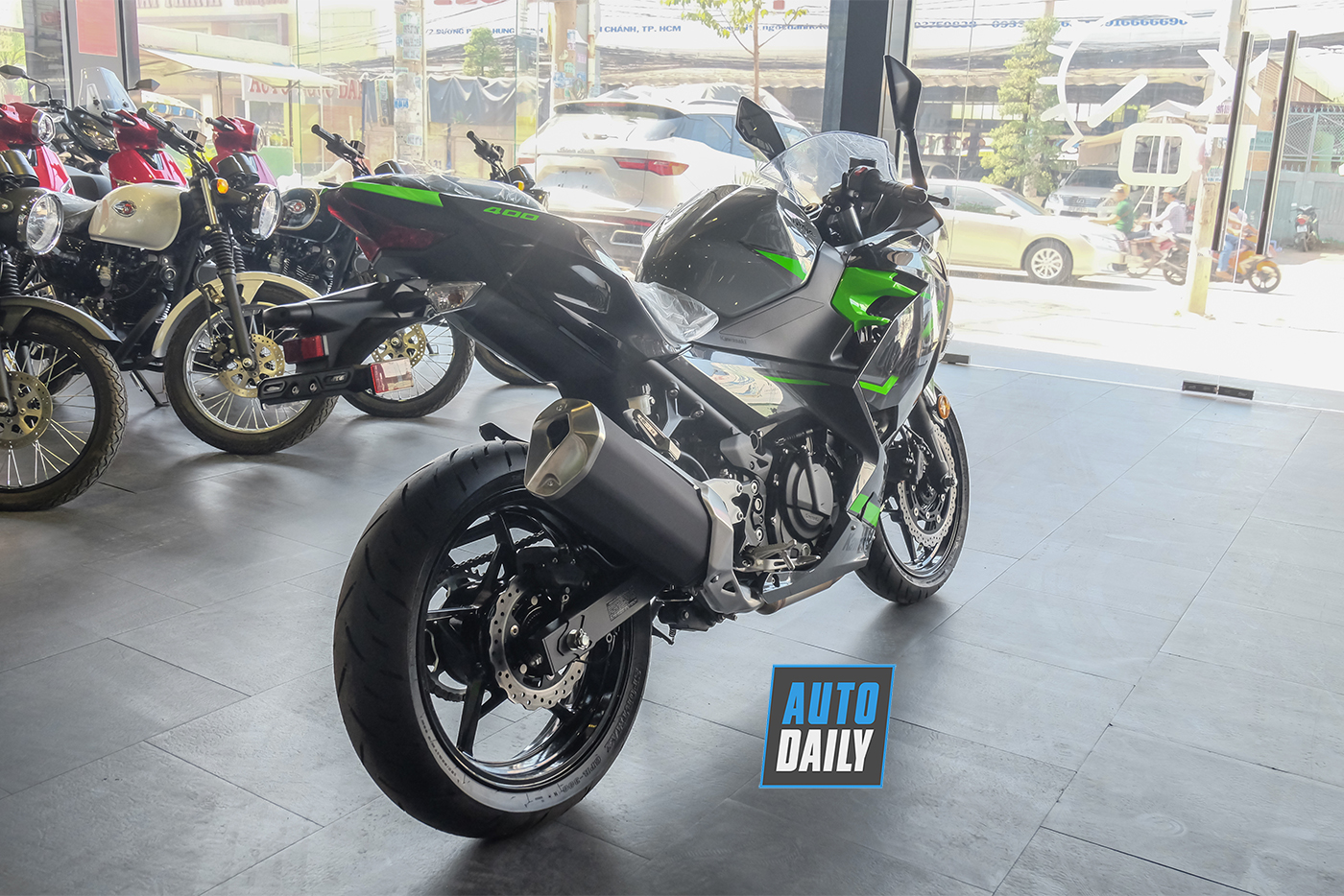 kawasaki-ninja-400-abs-2019-10.jpg