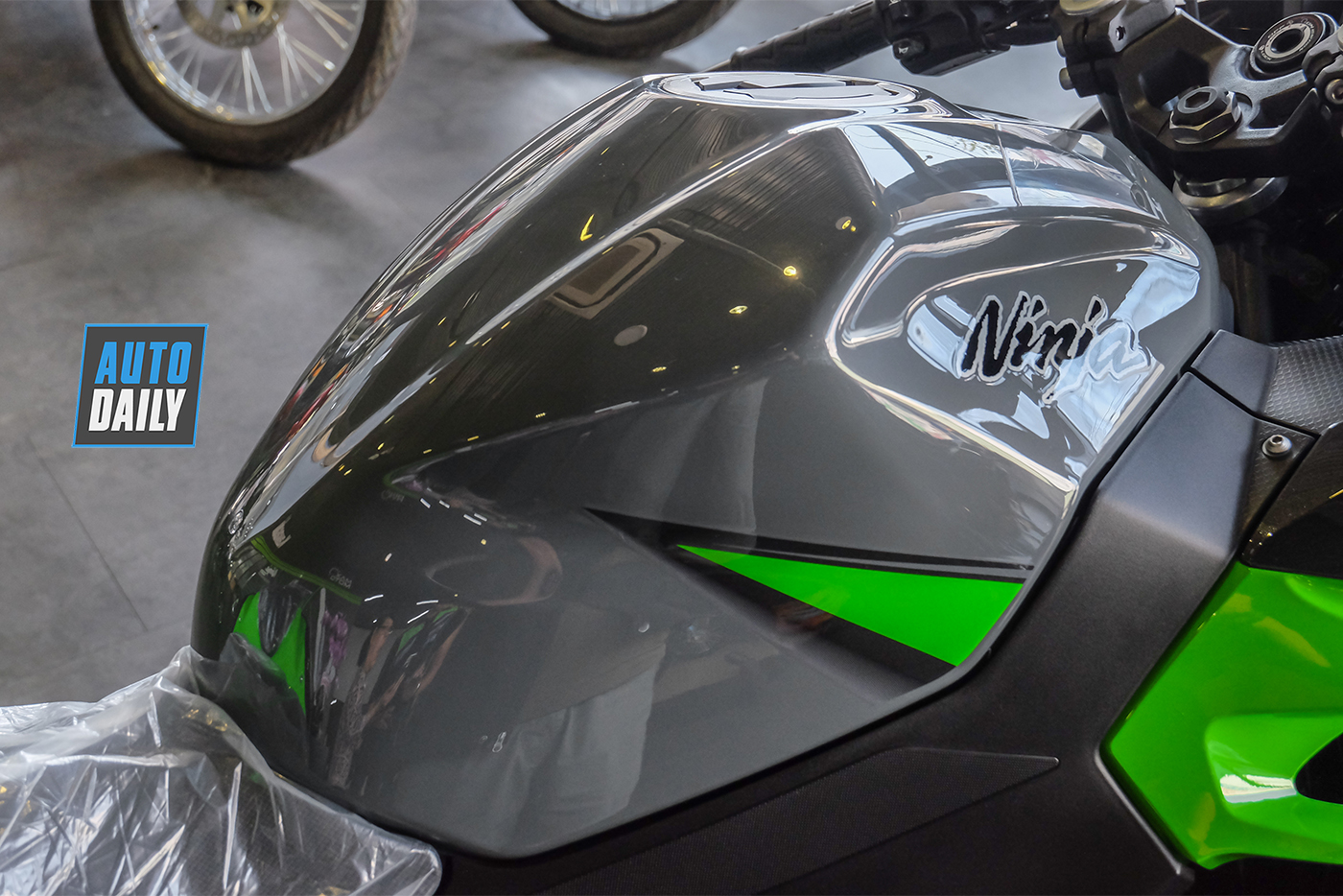 kawasaki-ninja-400-abs-2019-5.jpg