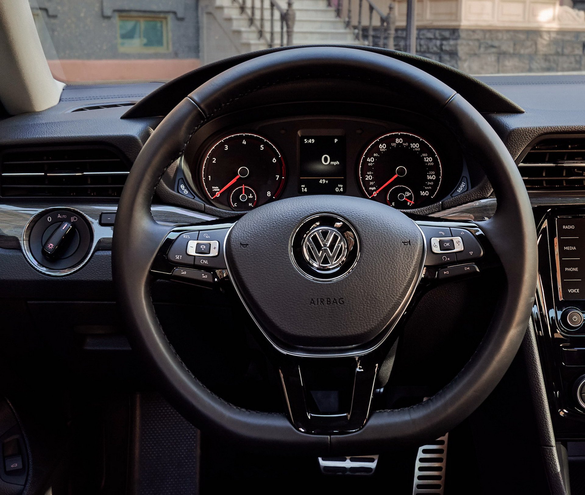 2020-volkswagen-passat-usa-5.jpg