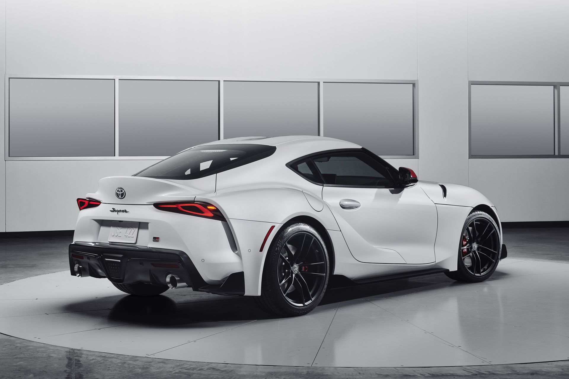 phien-ban-dac-biet-2020-toyota-supra-launch-edition-2.jpg