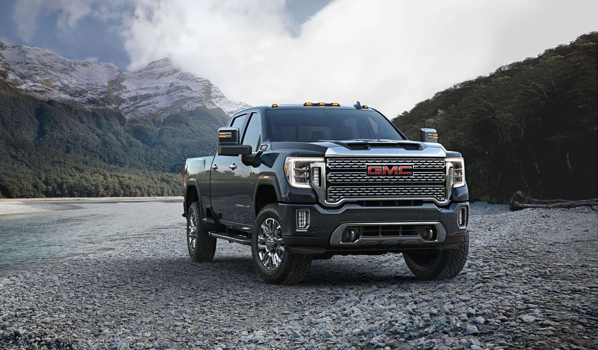 trinh-lang-ban-tai-hang-nang-2020-gmc-sierra-500hd-4.jpg