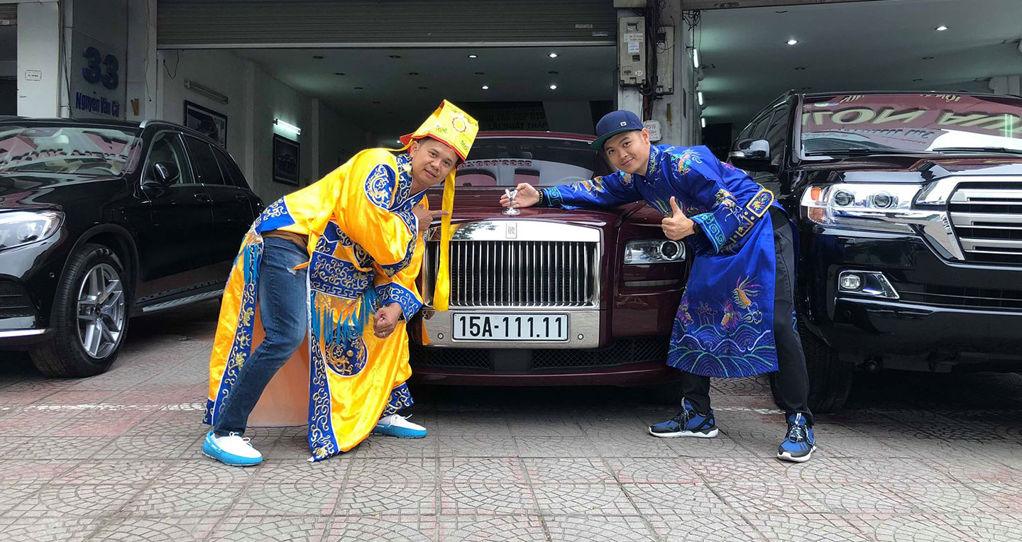 |Táo Quân 2019| Ngọc Hoàng cầm tiền tỷ đi mua xe cũ, có cả Rolls-Royce