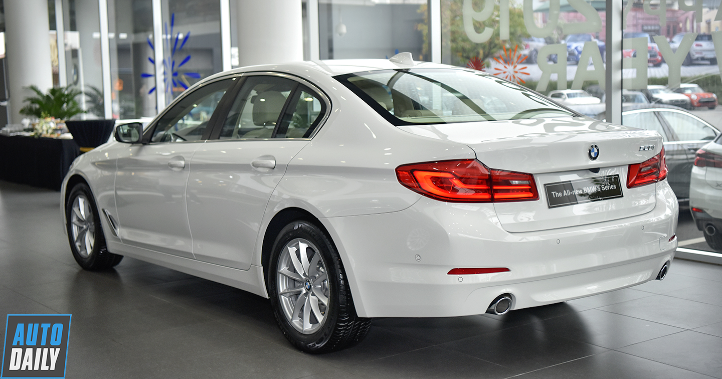 Chi tiết BMW 520i đời mới giá 2,389 tỷ đồng vừa về Việt Nam