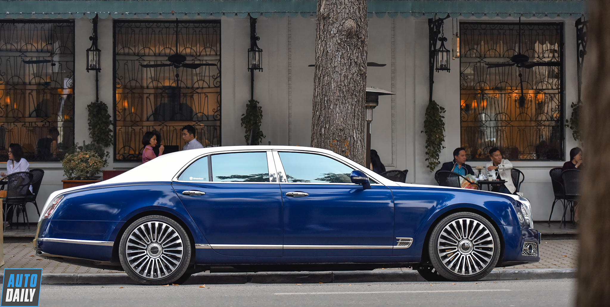 Ngắm Bentley Mulsanne 2018 với ngoại thất 2 màu độc đáo