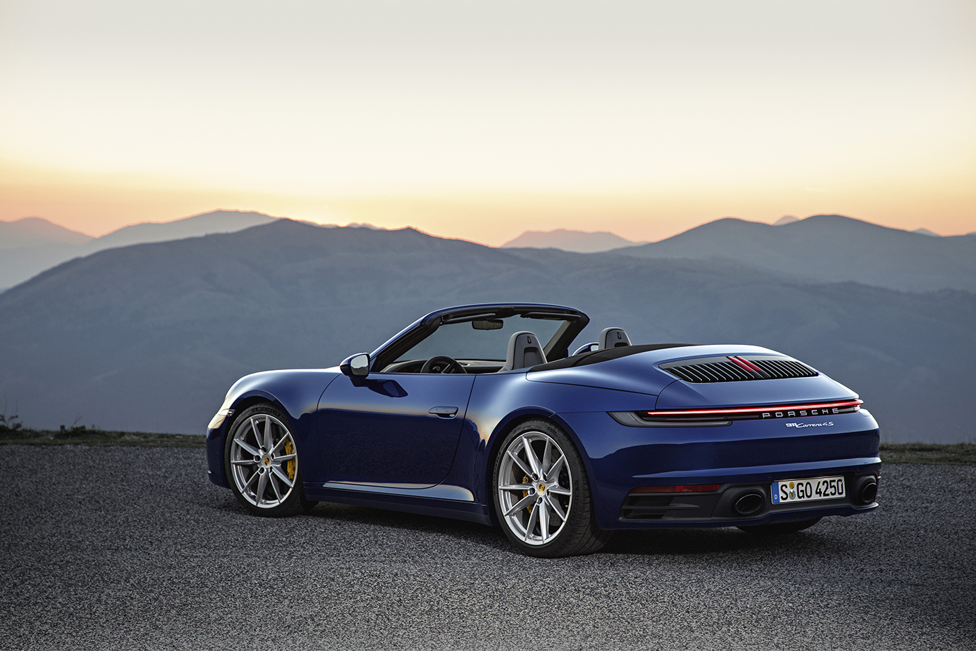 porsche-911-cabriolet-2020-4.jpg