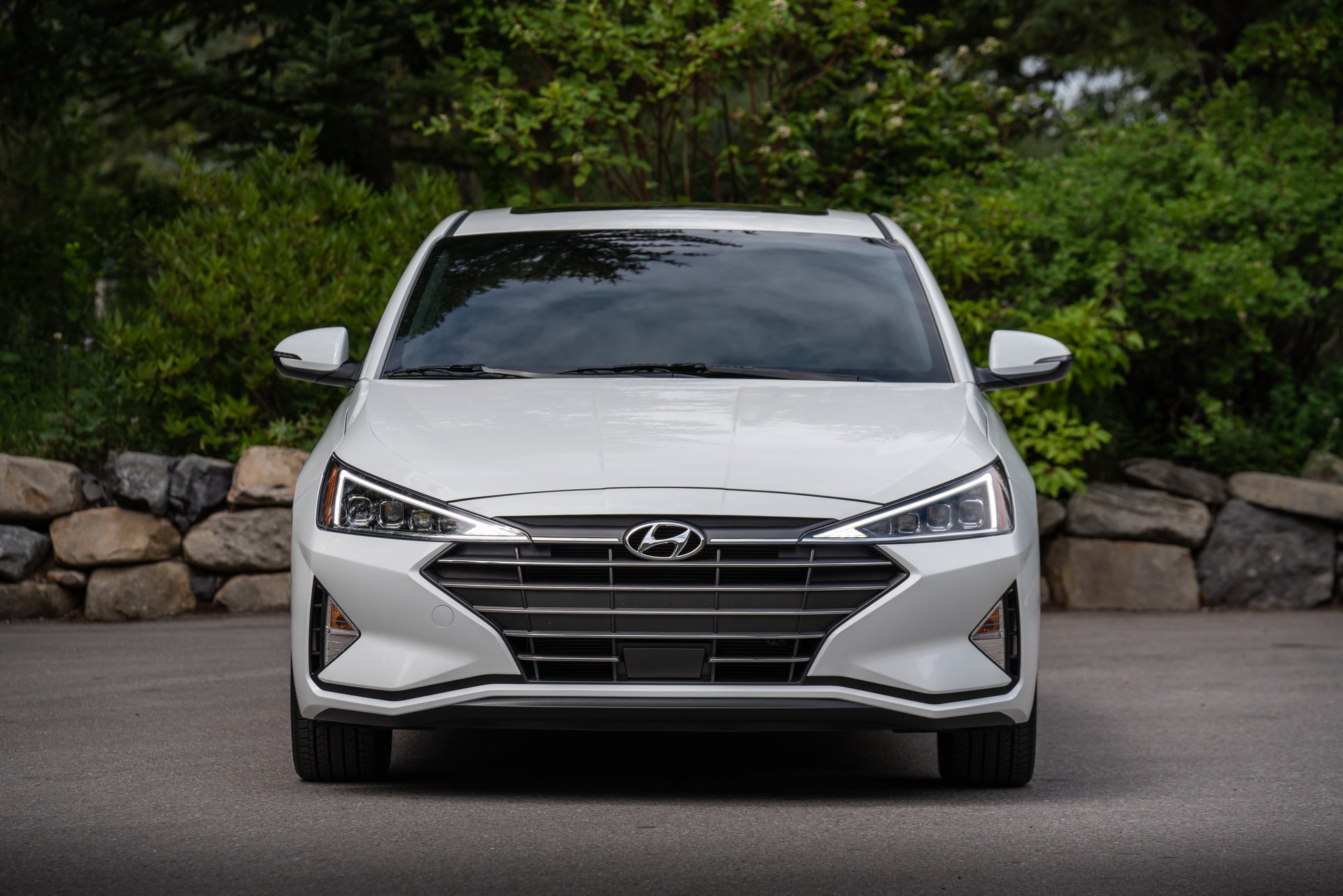 hyundai-elantra-2019-27.jpg