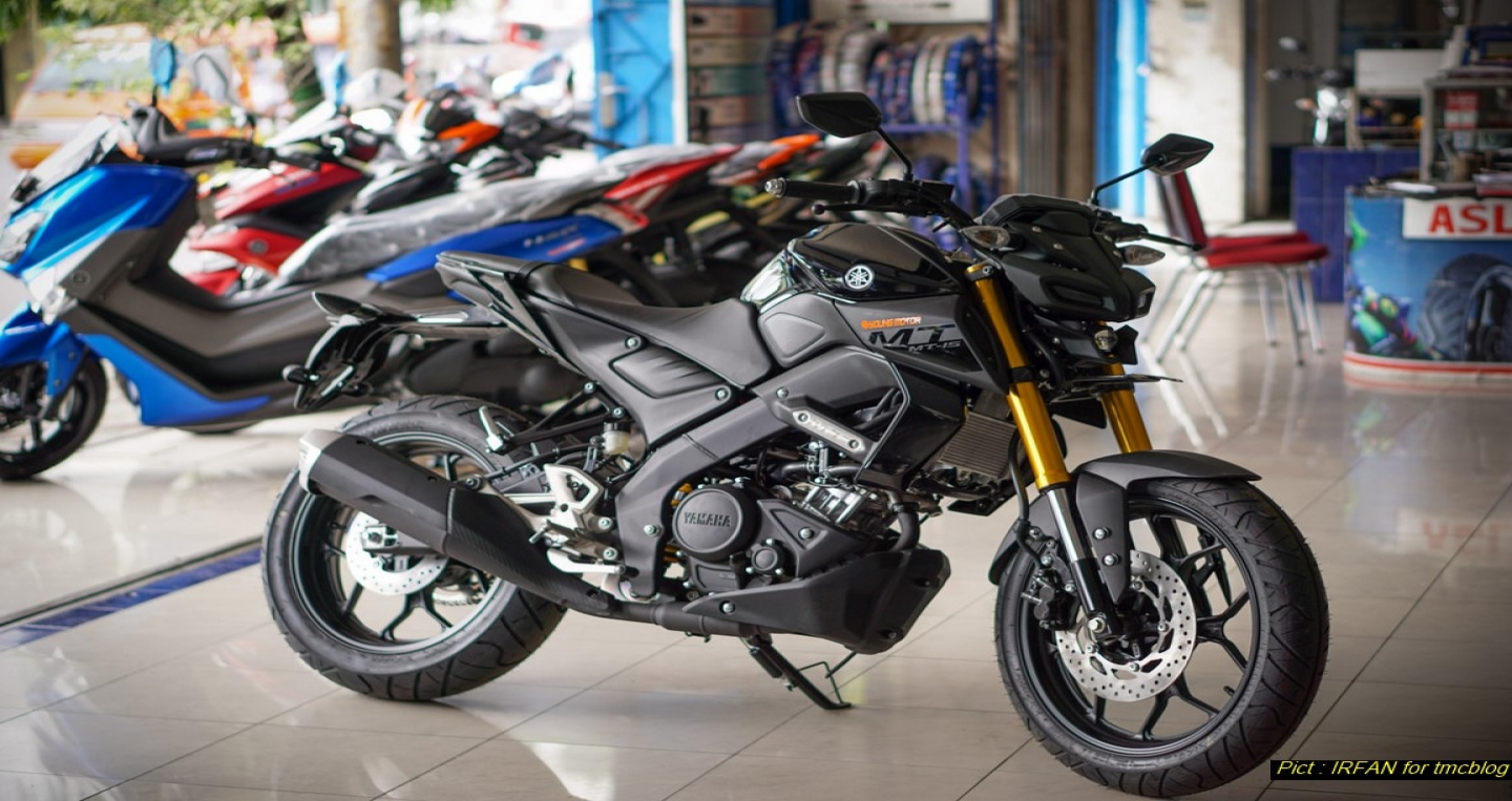 Ảnh thực tế Yamaha MT-15 2019 tại đại lý, giá bán 2.460 USD