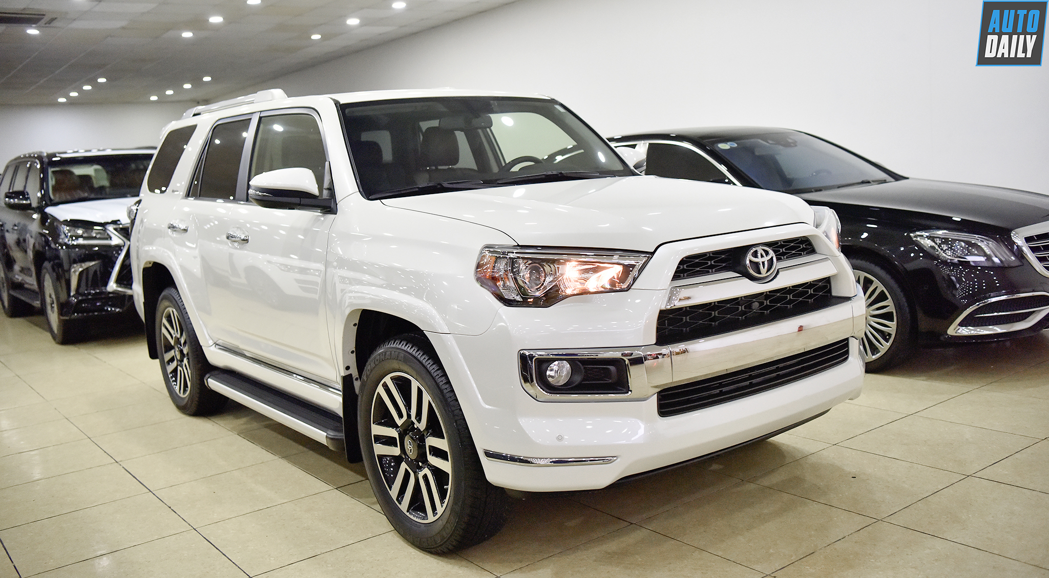 Chi tiết Toyota 4Runner Limited 2019 giá 4 tỷ đồng tại Việt Nam